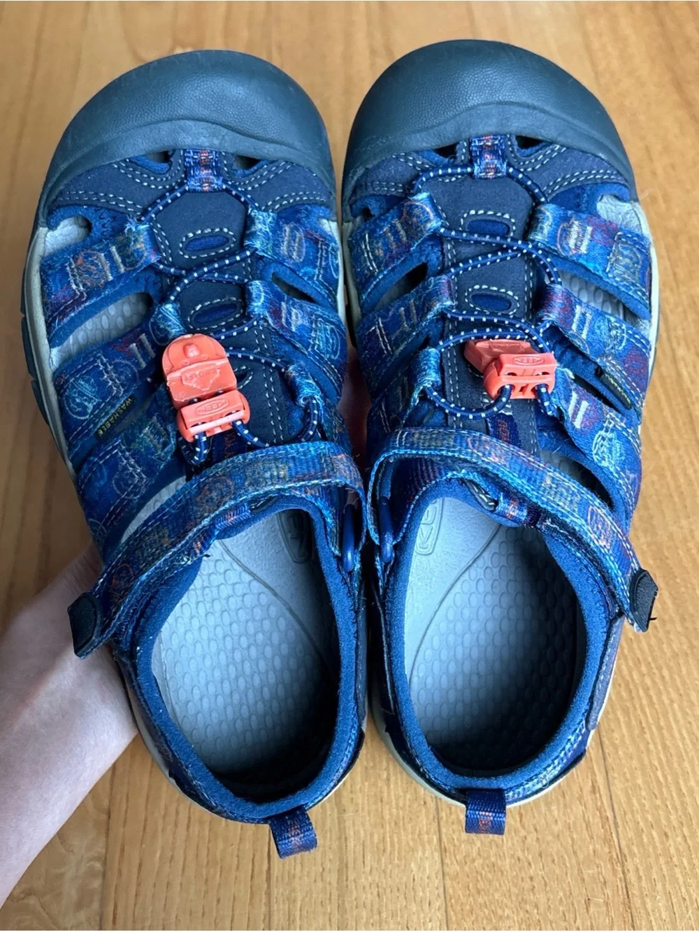 KEEN Newport H2 Blue Sandals Youth Boys Kids Sz 4 Smokey The Bear Shoes Hiking